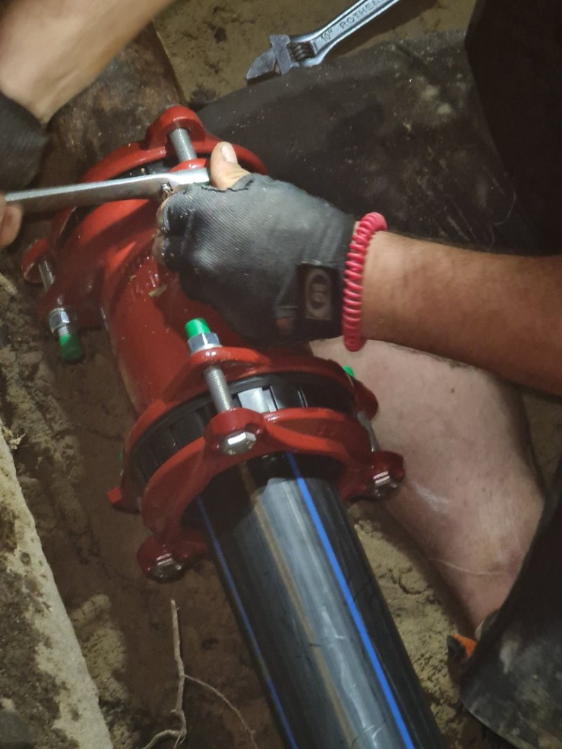 Új radiátor felszerelése - fűtésszerelési munka